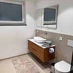 Donaudeluxe شقة غايزينغن
