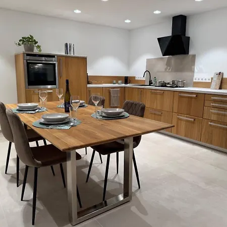 Donaudeluxe Apartmán *